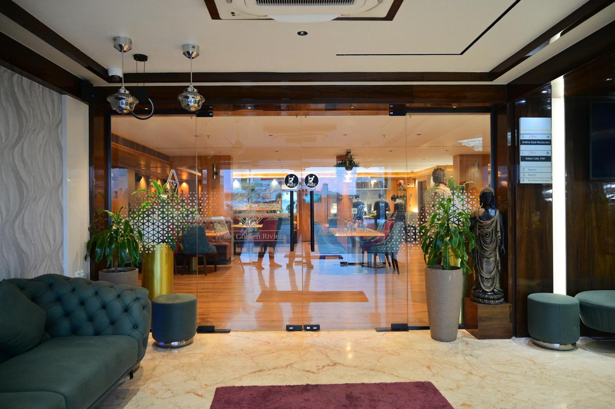 Hotel Golden Riviera Mysore Bagian luar foto